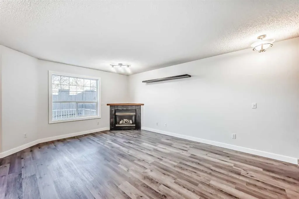 184 Mt Aberdeen Manor SE