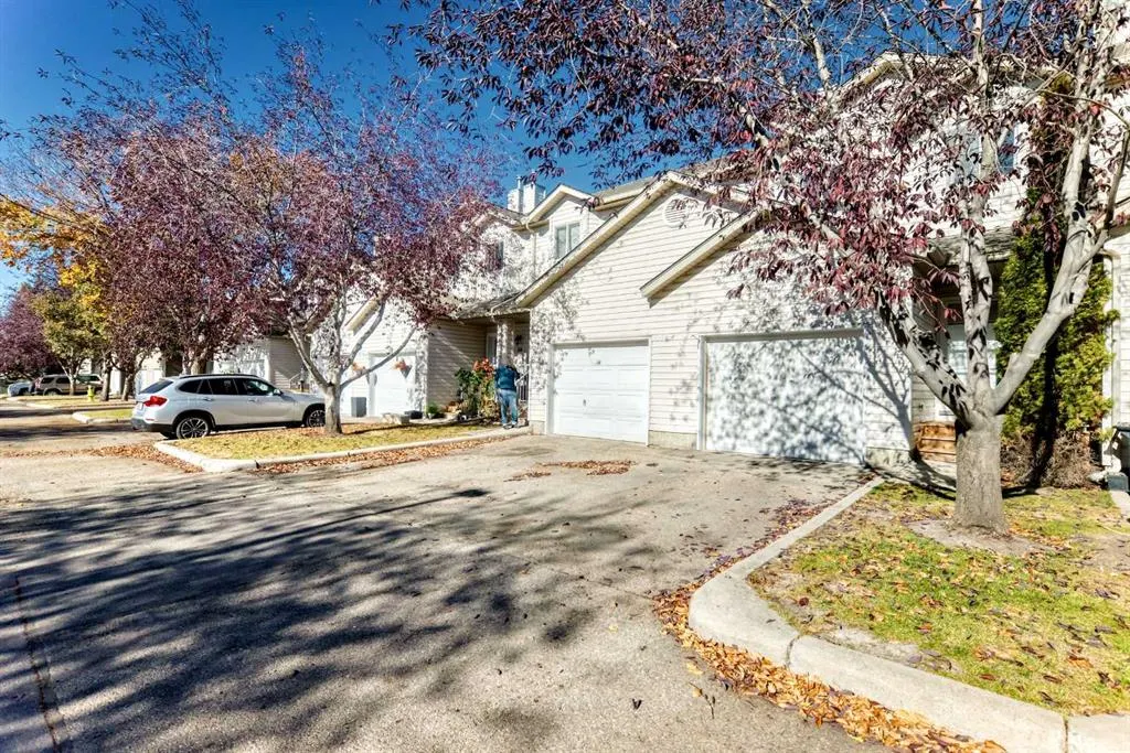 184 Mt Aberdeen Manor SE