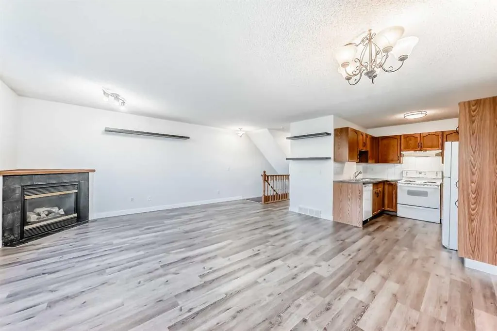 184 Mt Aberdeen Manor SE