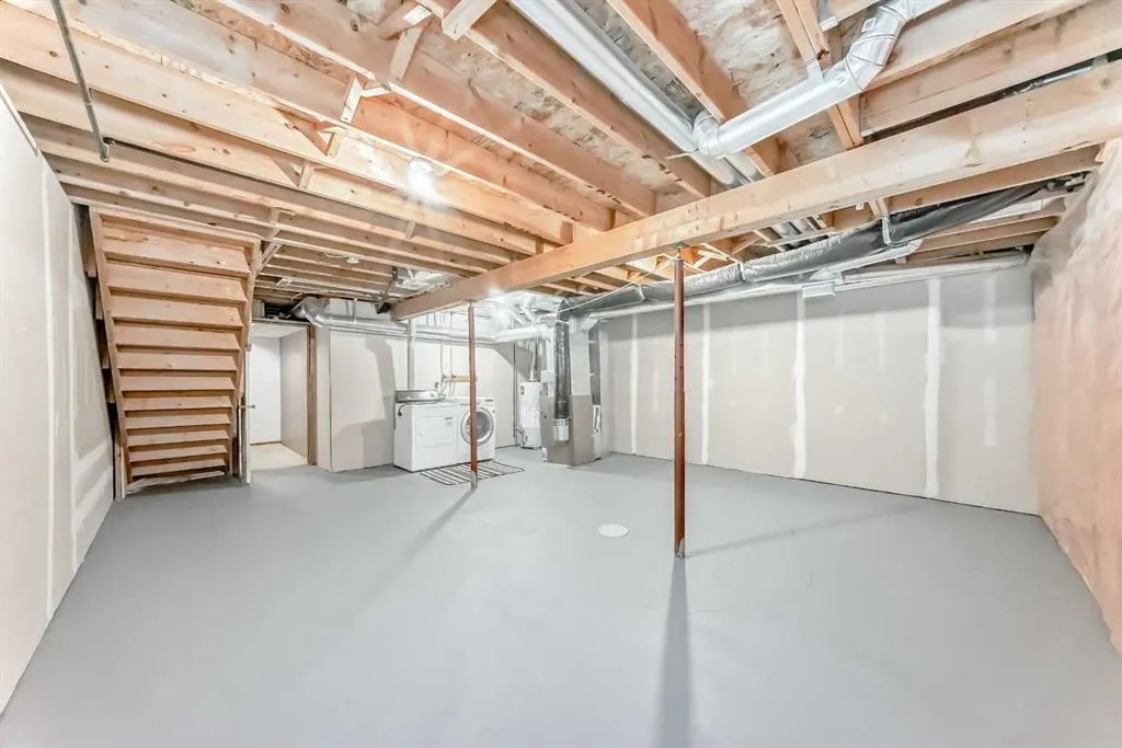184 Mt Aberdeen Manor SE