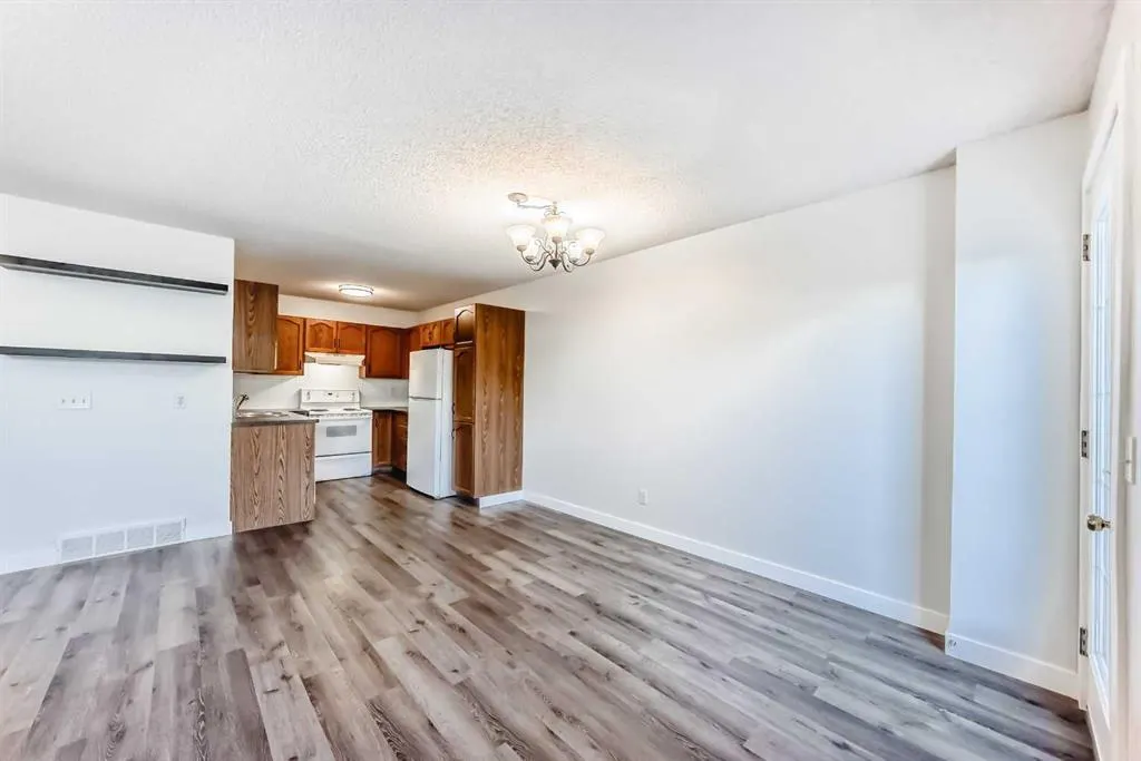 184 Mt Aberdeen Manor SE