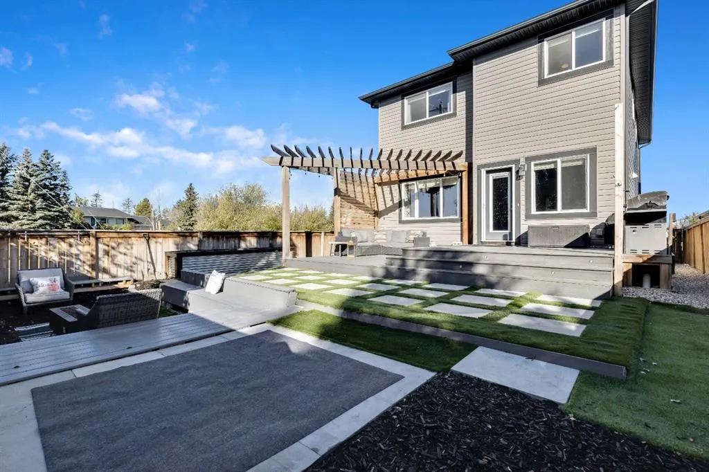 129 Wildrose Green