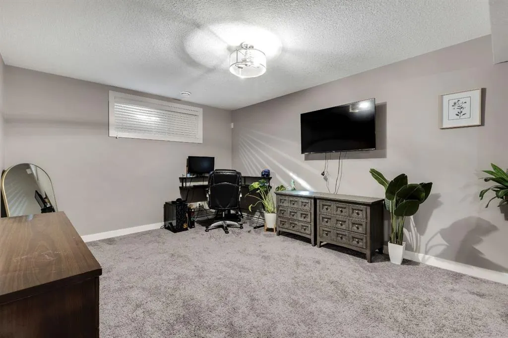 129 Wildrose Green