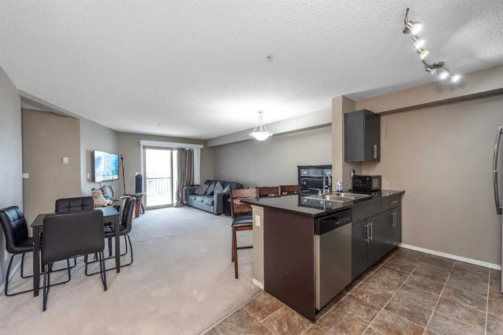 5 Saddlestone Way NE, #203