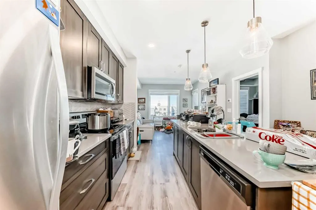 200 Shawnee Square SW, #403