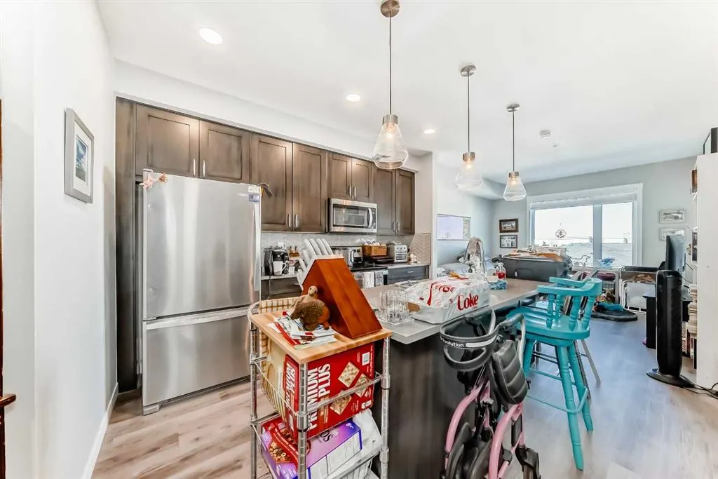 200 Shawnee Square SW, #403