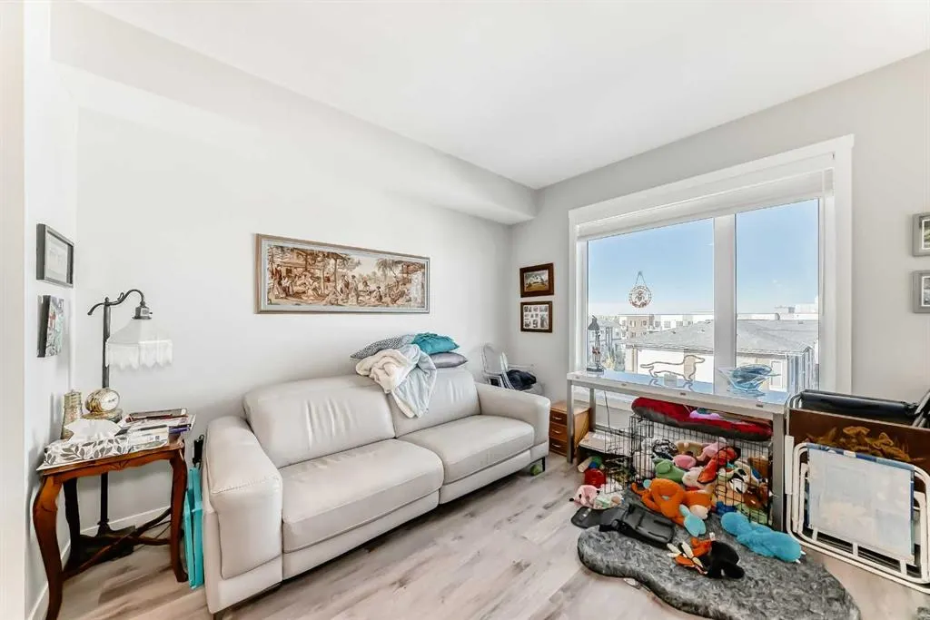 200 Shawnee Square SW, #403