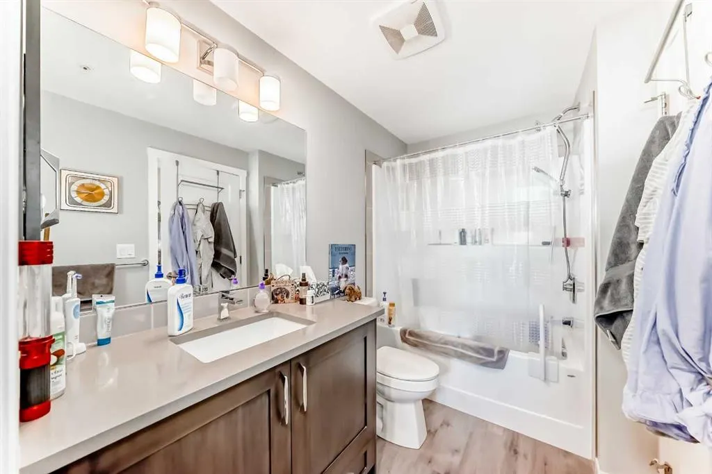 200 Shawnee Square SW, #403