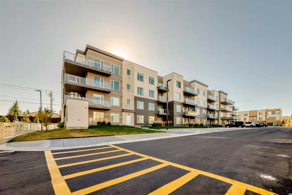 200 Shawnee Square SW, #403