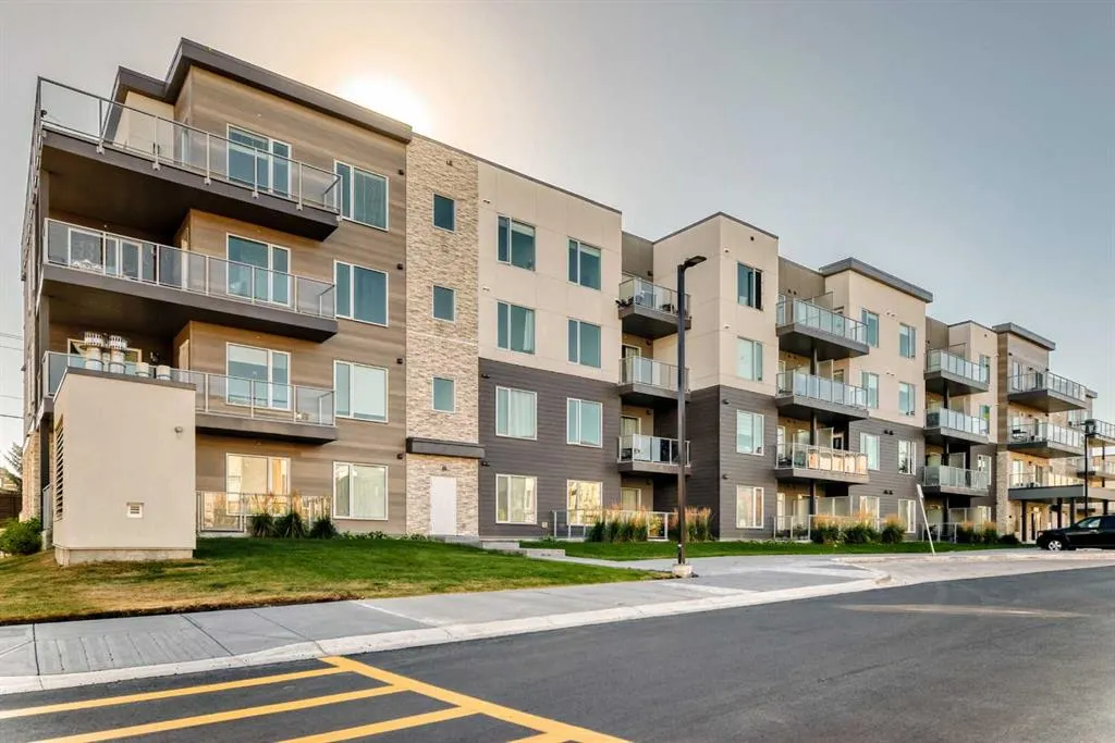 200 Shawnee Square SW, #403