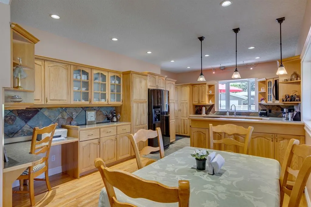 71 Sackville Drive SW