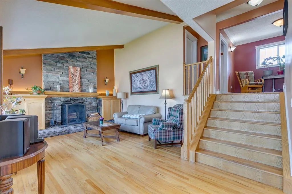 71 Sackville Drive SW