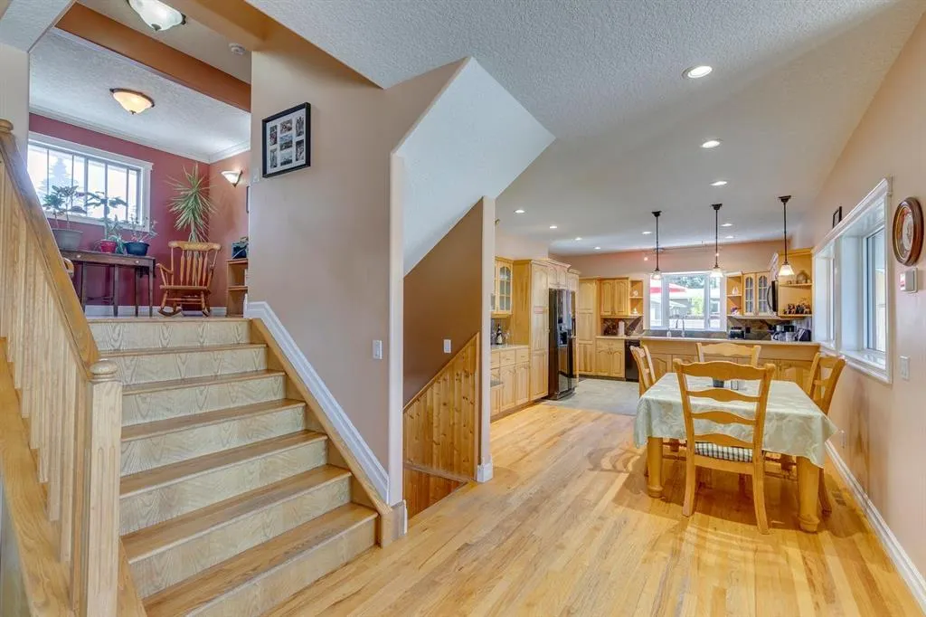 71 Sackville Drive SW