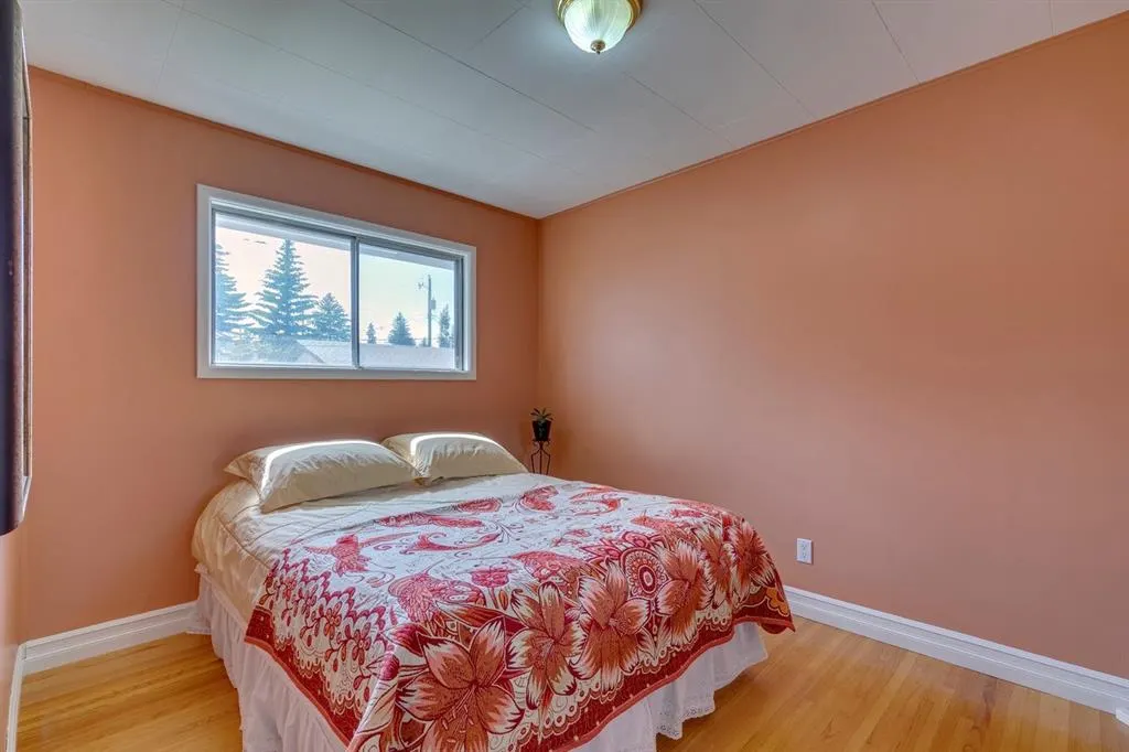 71 Sackville Drive SW