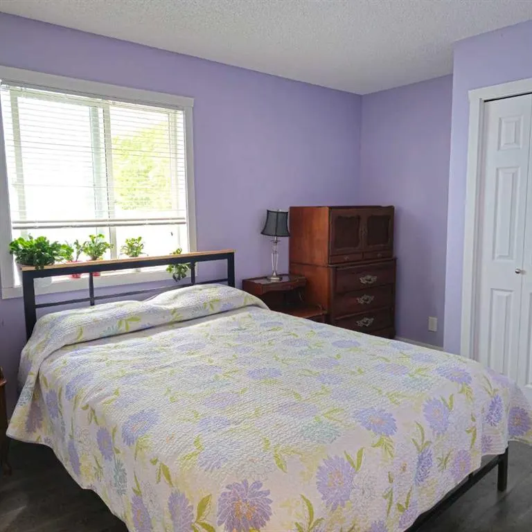 69 Willow Springs Crescent