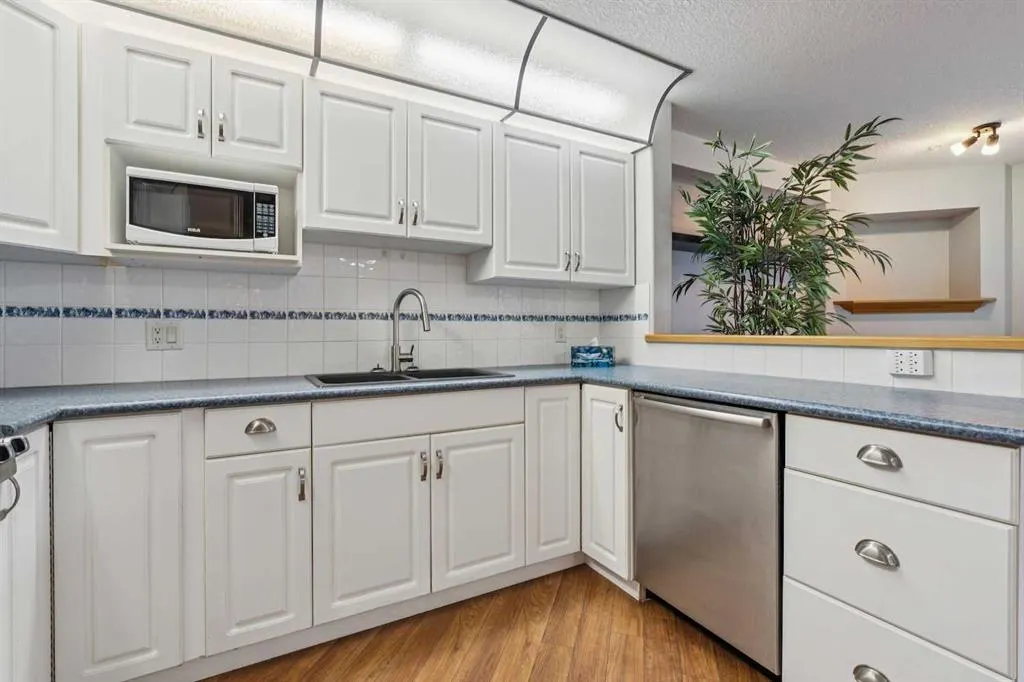8535 Bonaventure Drive SE, #251