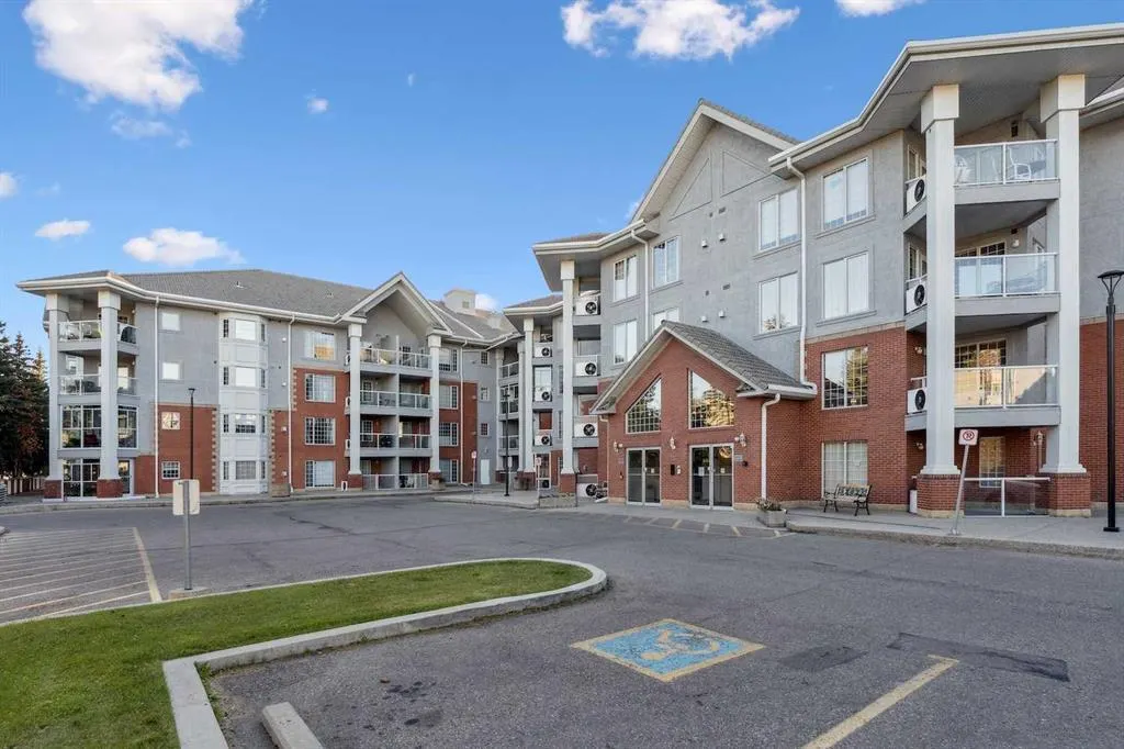 8535 Bonaventure Drive SE, #251