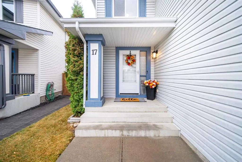 17 Hidden Close NW