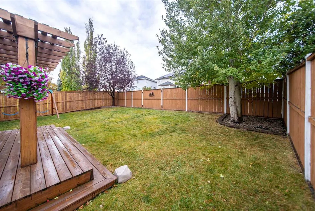 17 Hidden Close NW