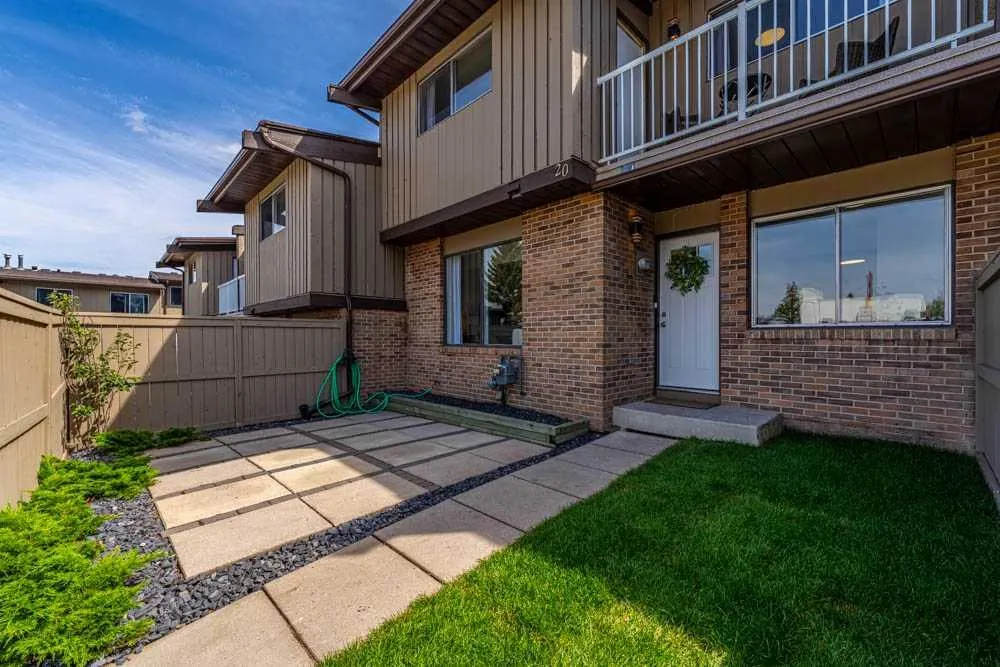 1055 72 Avenue NW, #20
