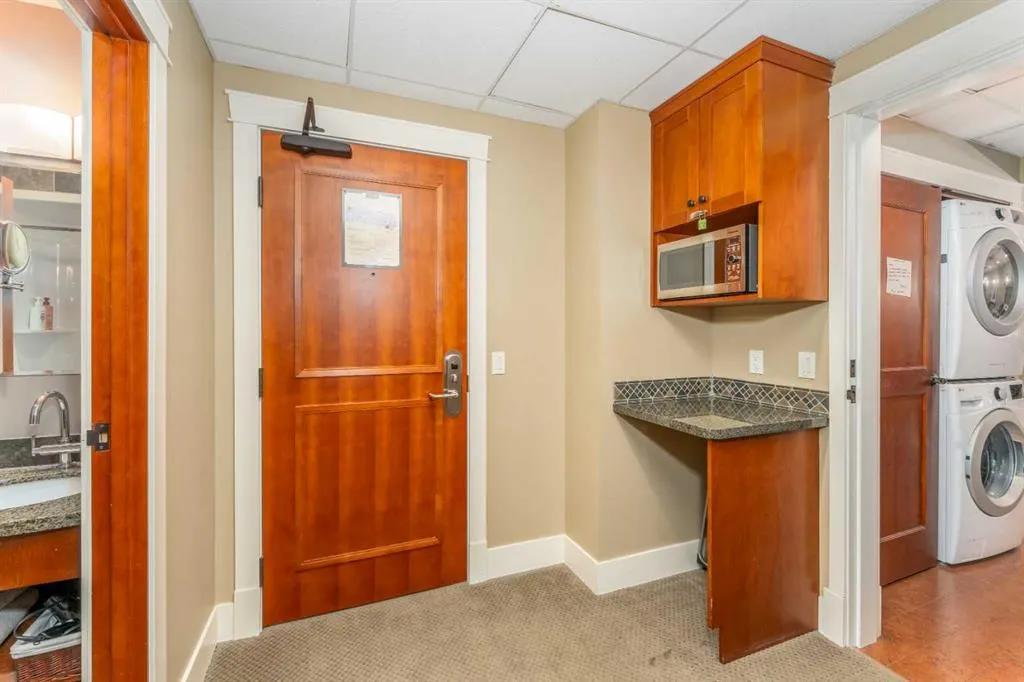 173 Kananaskis Way, #323