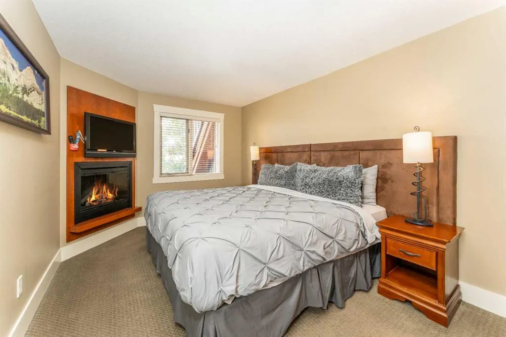 173 Kananaskis Way, #323