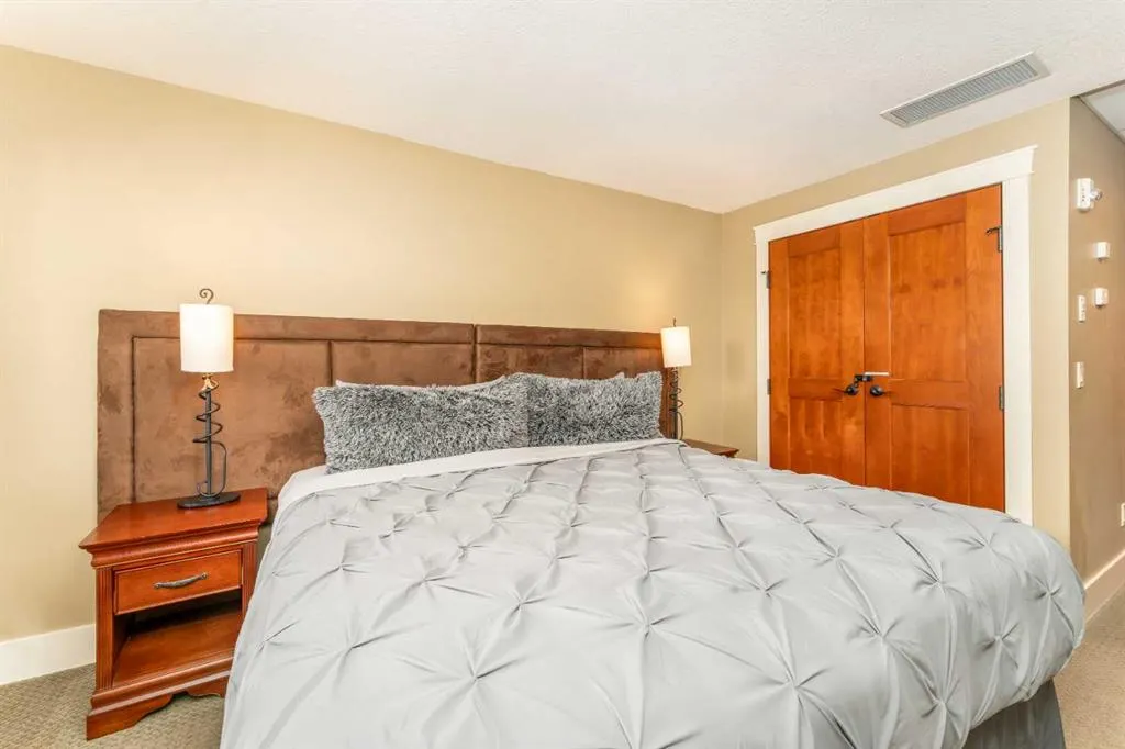 173 Kananaskis Way, #323