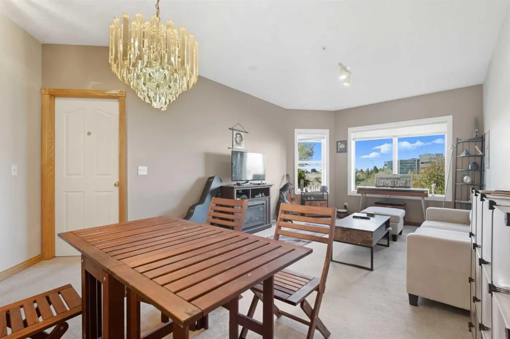 1920 14 Avenue NE, #221