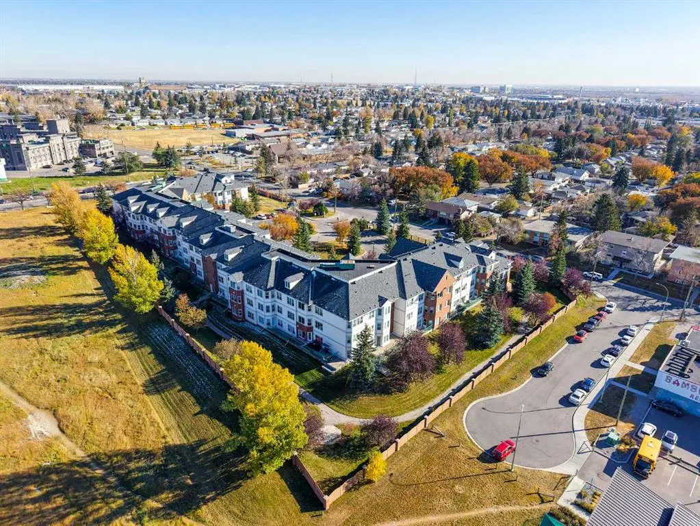 1920 14 Avenue NE, #221