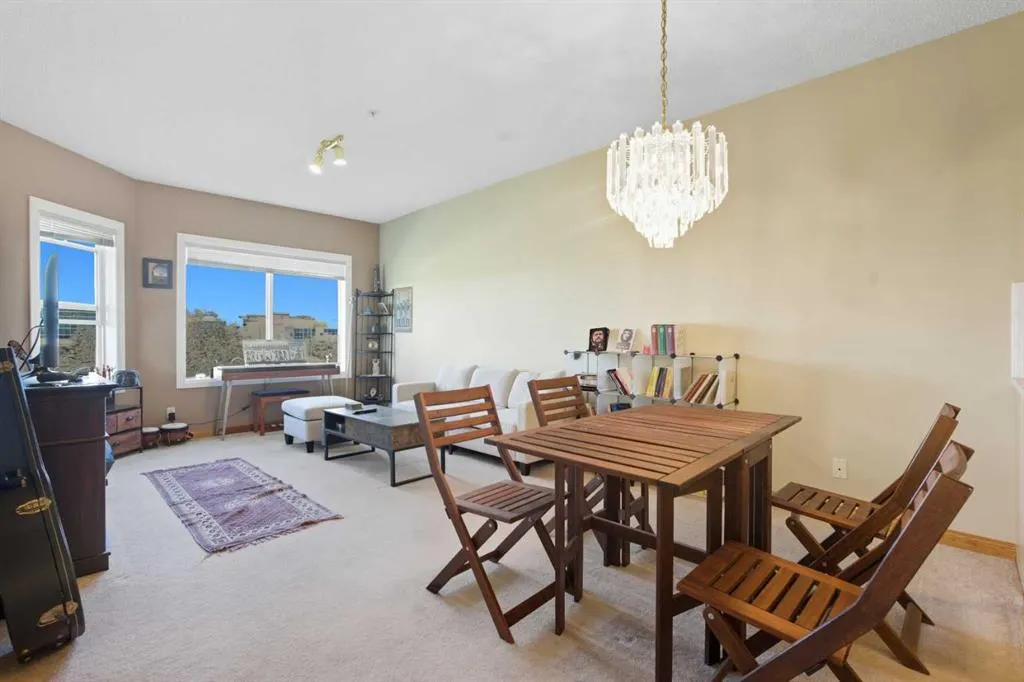 1920 14 Avenue NE, #221
