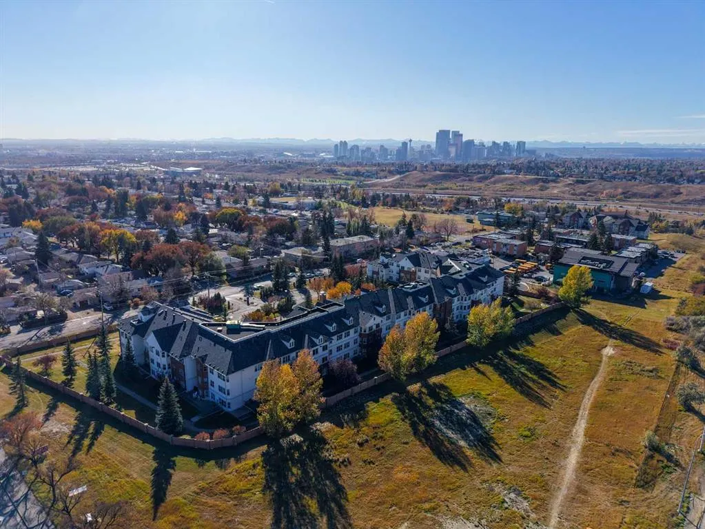 1920 14 Avenue NE, #221