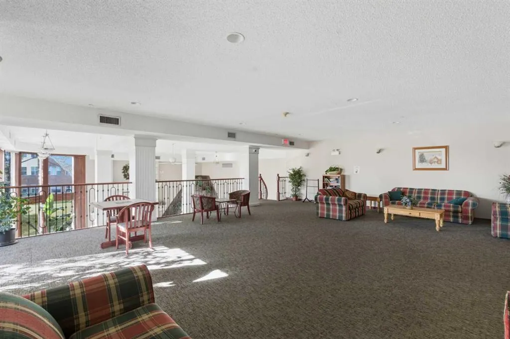 1920 14 Avenue NE, #221