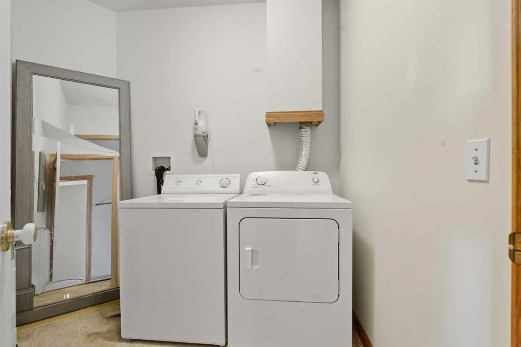 1920 14 Avenue NE, #221