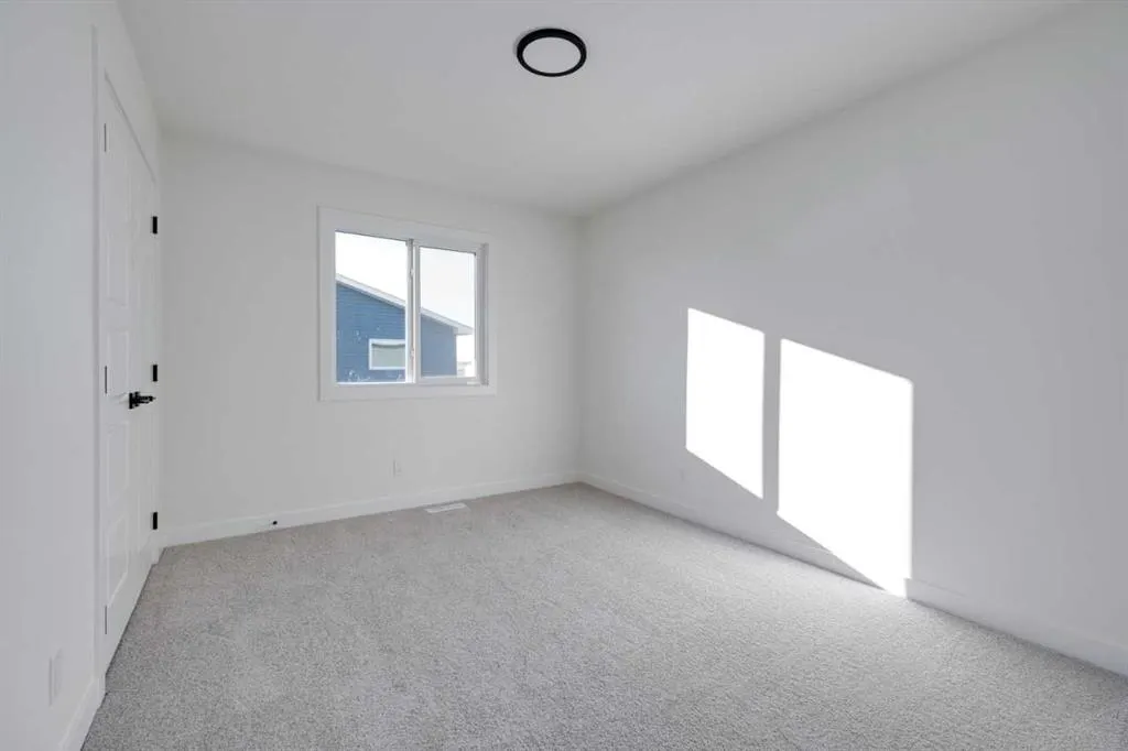 138 Northern Lights Crescent
