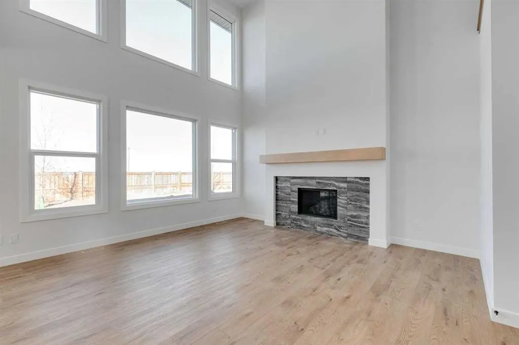 138 Northern Lights Crescent
