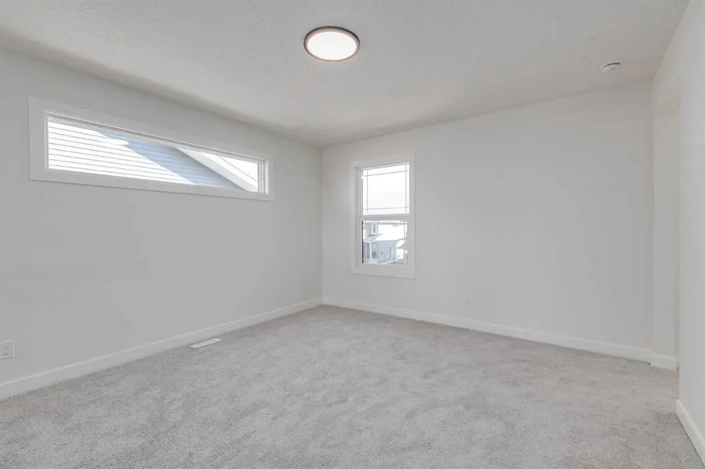 138 Northern Lights Crescent
