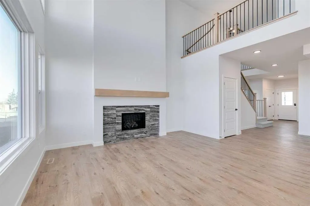 138 Northern Lights Crescent