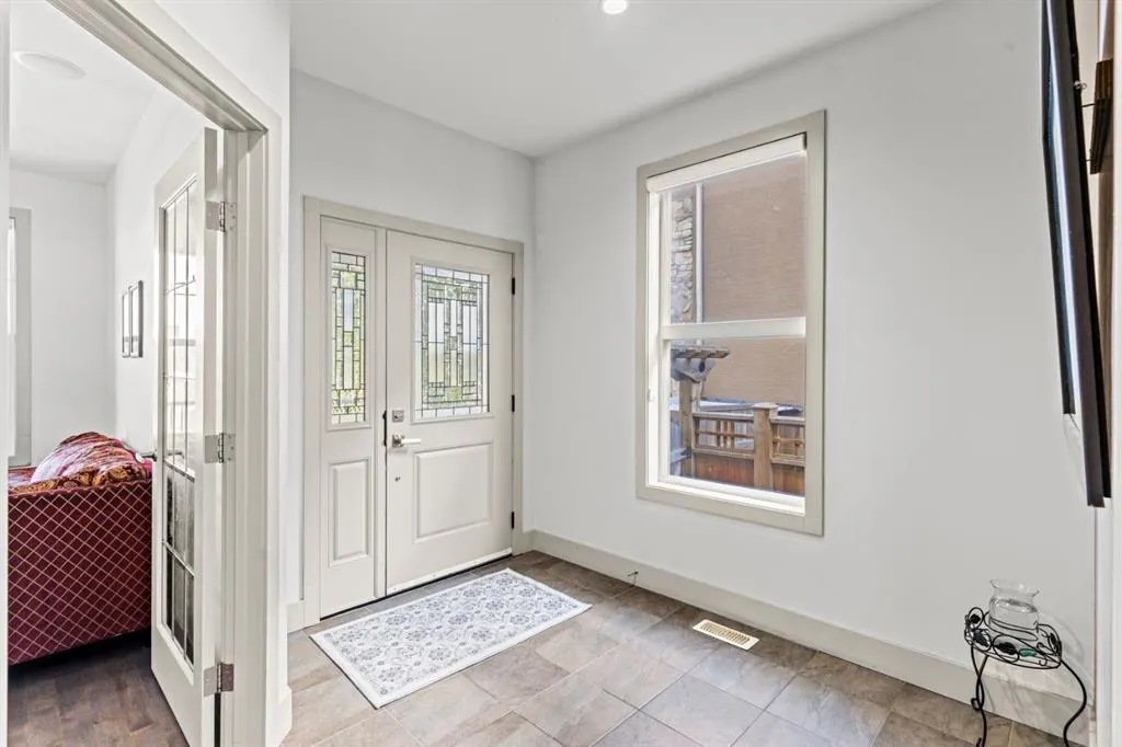 269 Kinniburge Boulevard