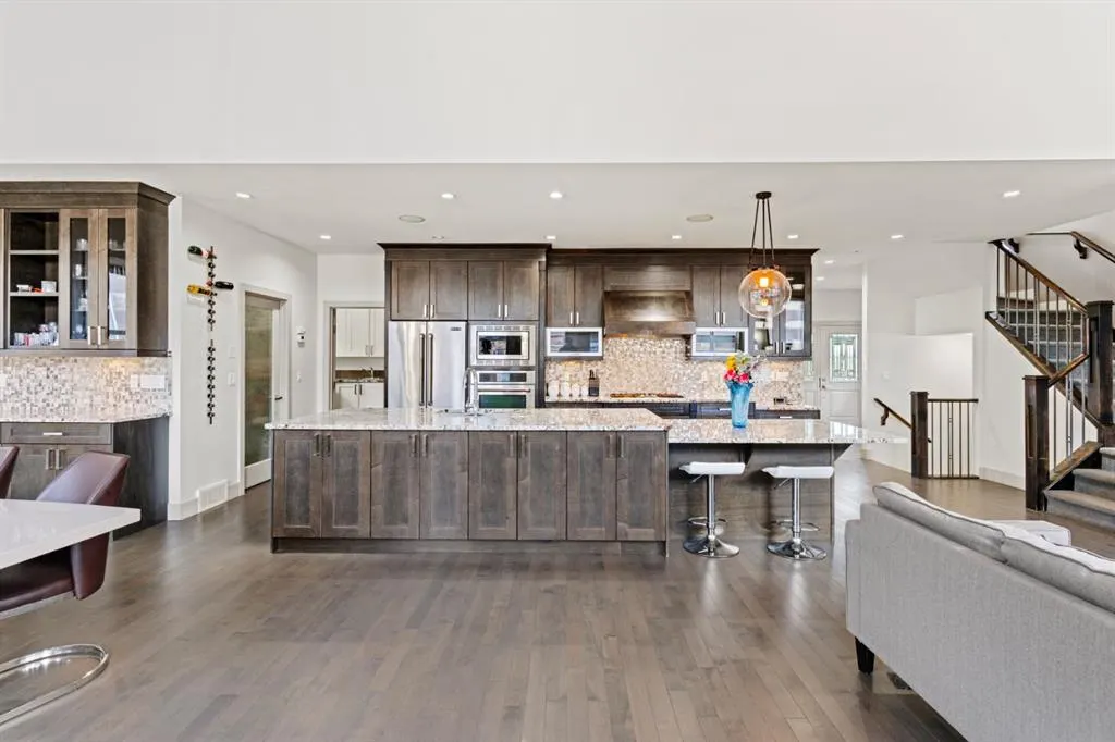 269 Kinniburge Boulevard