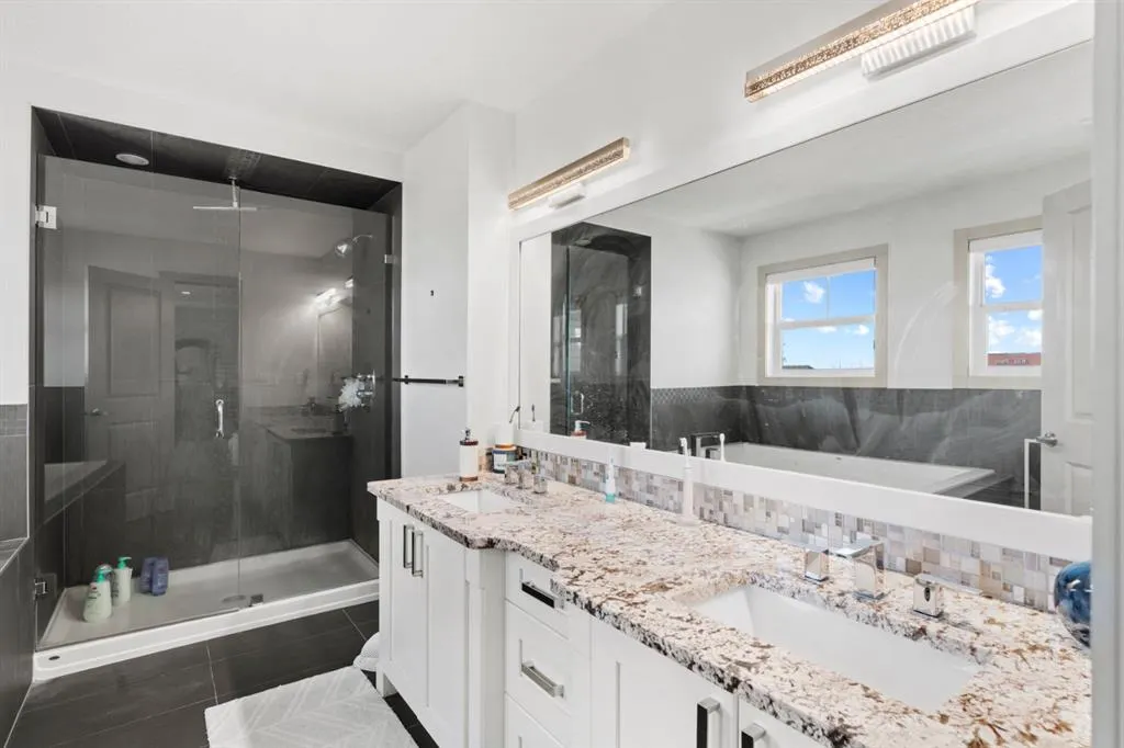 269 Kinniburge Boulevard