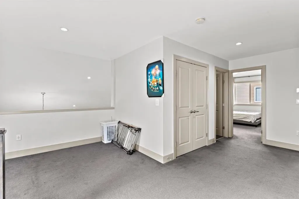 269 Kinniburge Boulevard