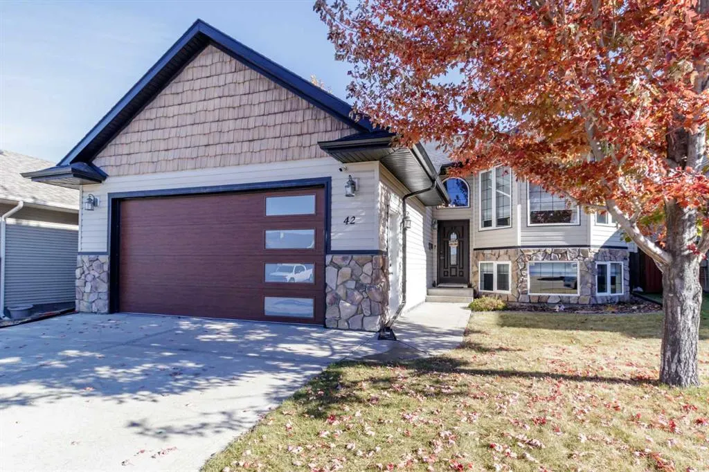 42 Lindman Close