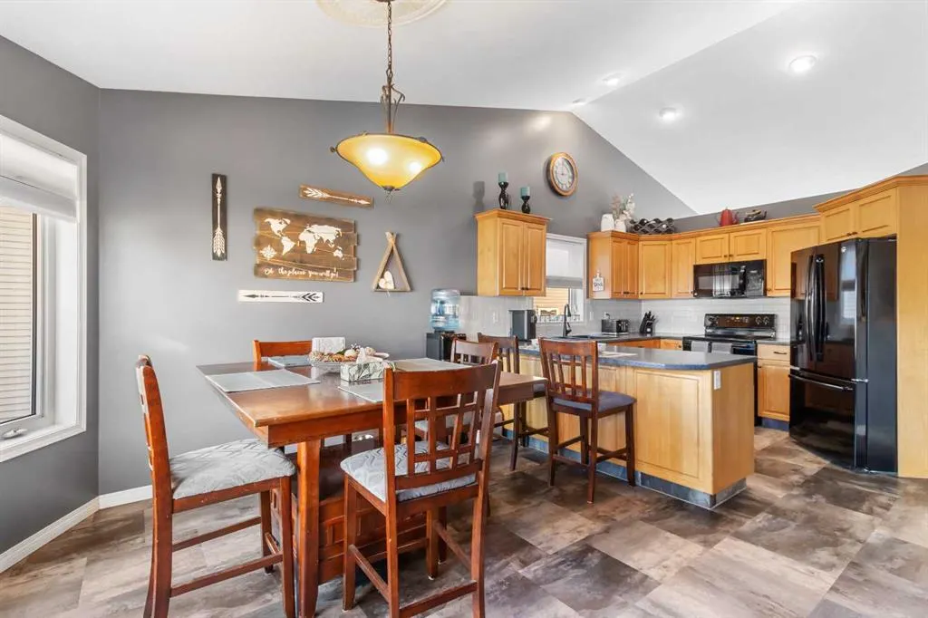 42 Lindman Close