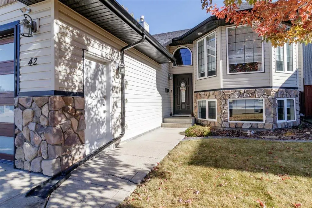42 Lindman Close