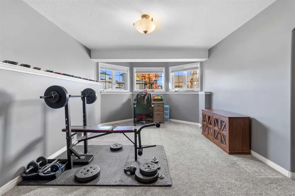 42 Lindman Close