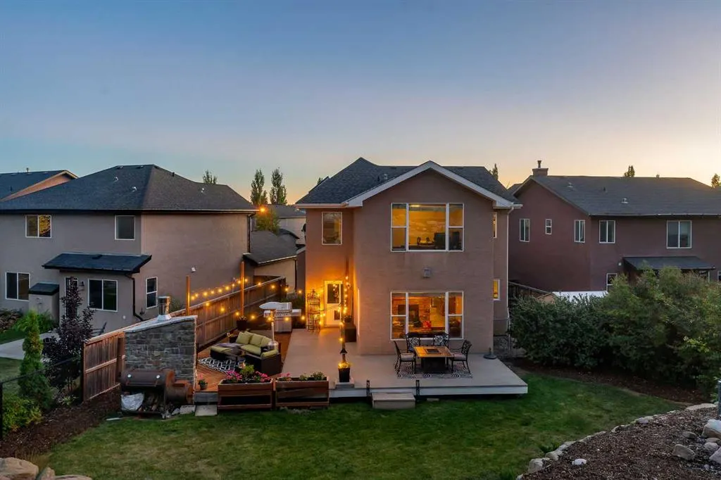 103 Aspen Stone Crescent SW