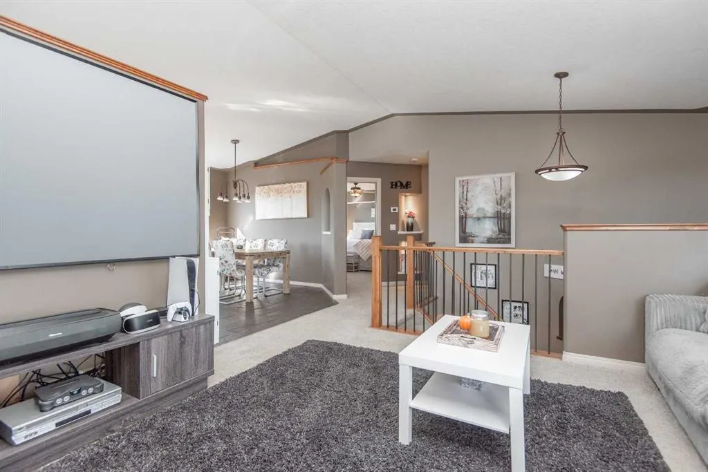 1 Pine Crescent