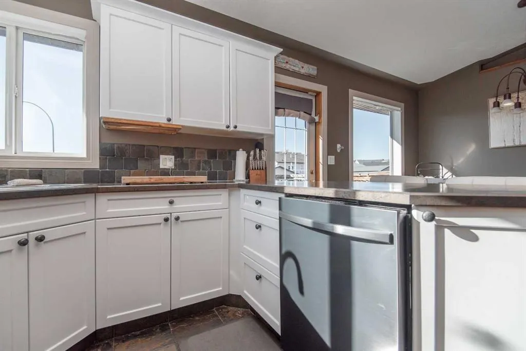 1 Pine Crescent