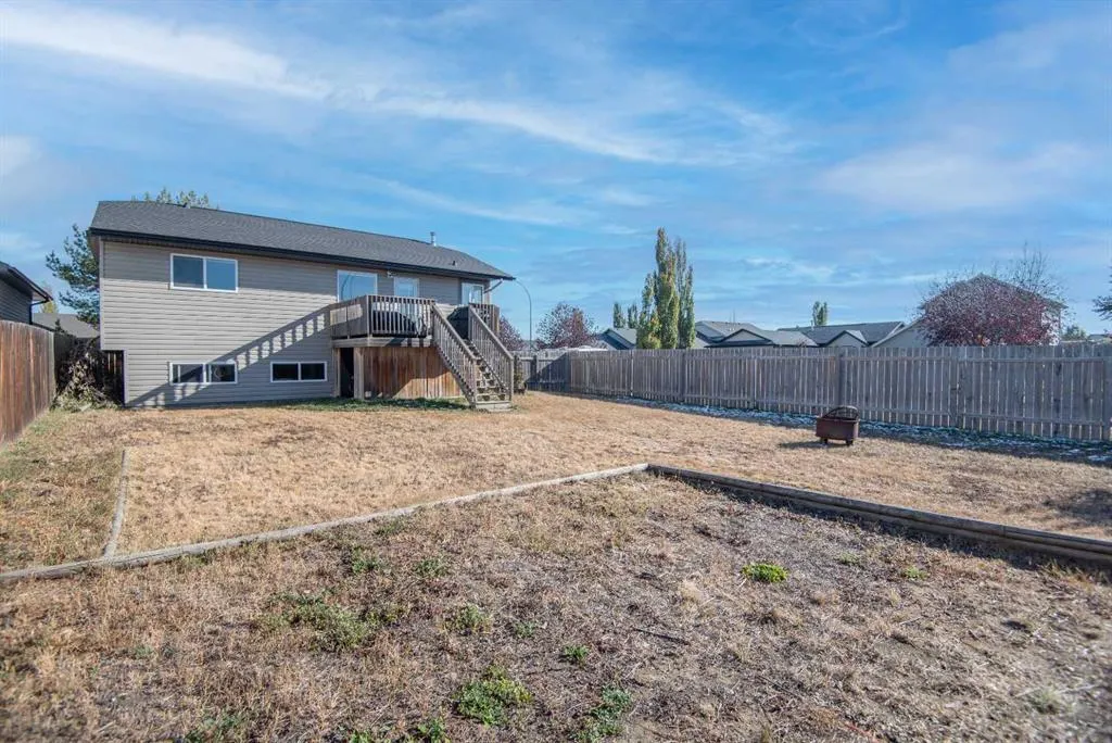 1 Pine Crescent
