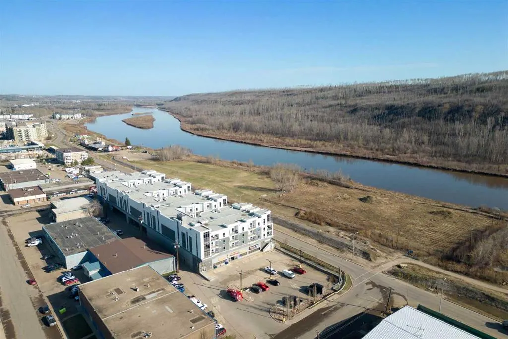 10218 King Street, #216